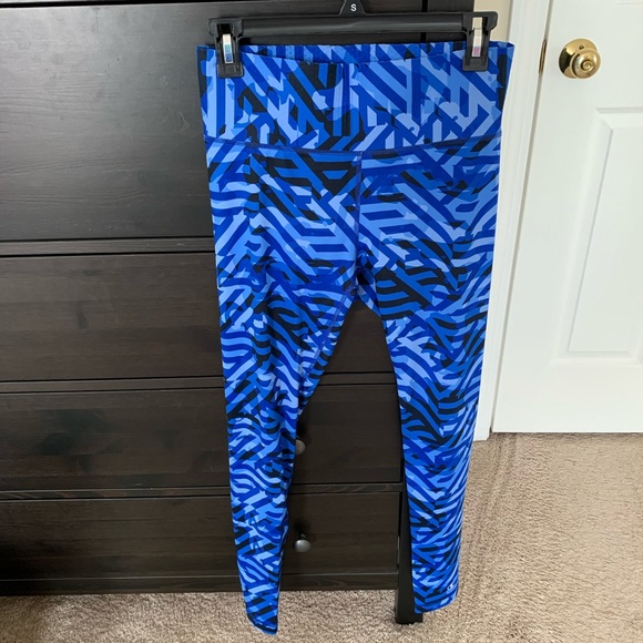 Champion Pants - champion patterned leggings